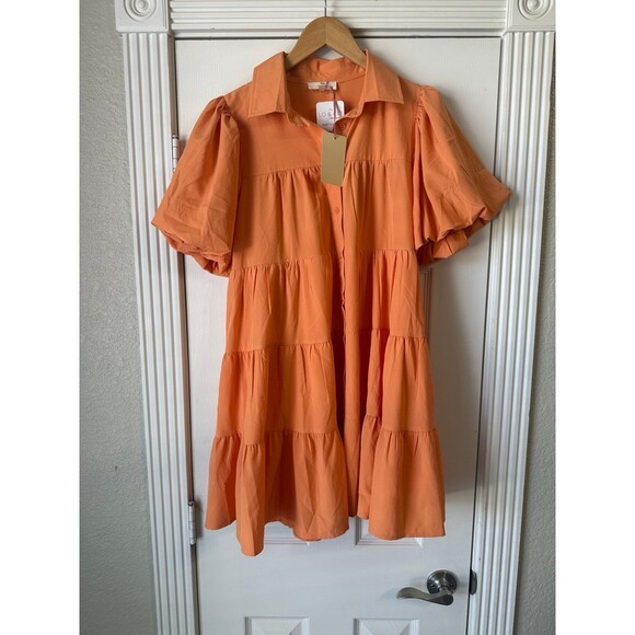 Dresses & Skirts - Entro Tiered Dress with Puffer Sleeves S